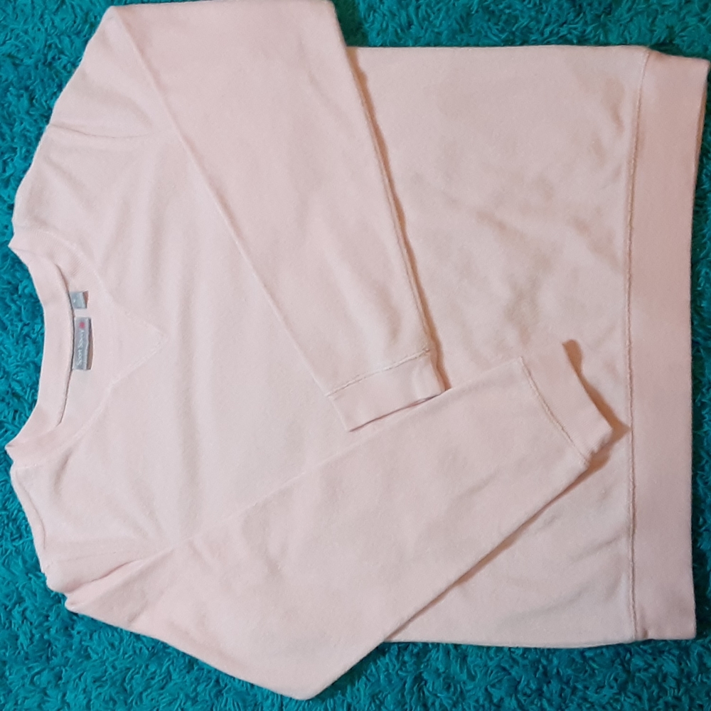 Pink sweather/ Crew-neck